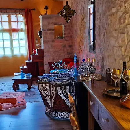 Love hotel Demeure De La Baronne Vezenobres